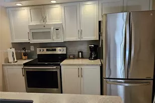 608 Waterside Dr, Hypoluxo, FL 33462 - Photo 5