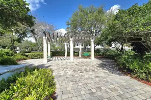 6841 N Lakeside Cir N, Davie, FL 33314 - Photo 61