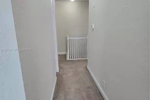 6841 N Lakeside Cir N, Davie, FL 33314 - Photo 37