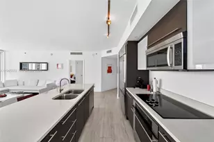 500 Brickell Ave, Miami, FL 33131 - Photo 15