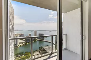 500 Brickell Ave, Miami, FL 33131 - Photo 21