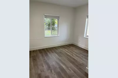 771 NE 137th St, North Miami, FL 33161 - Photo 9