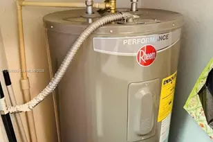 3624 NW 29th Pl, Lauderdale Lakes, FL 33311 - Photo 25