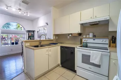 3624 NW 29th Pl, Lauderdale Lakes, FL 33311 - Photo 7