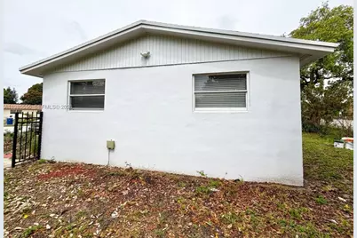 2251 NW 180th Ter, Miami Gardens, FL 33056 - Photo 11