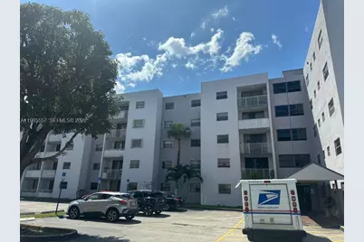 8185 NW 7th St #319, Miami, FL 33126 - Photo 1