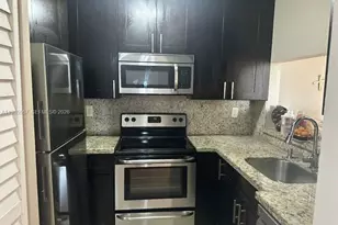 8185 NW 7th St, Miami, FL 33126 - Photo 9