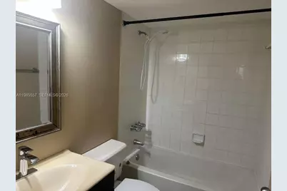 8185 NW 7th St #319, Miami, FL 33126 - Photo 15