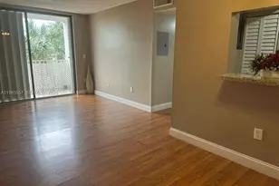 8185 NW 7th St, Miami, FL 33126 - Photo 7