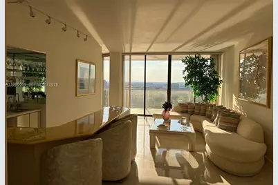 20281 E Country Club Dr #2409, Aventura, FL 33180 - Photo 5