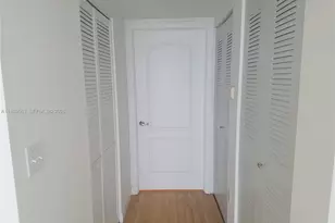 2101 Brickell Ave, Miami, FL 33129 - Photo 15