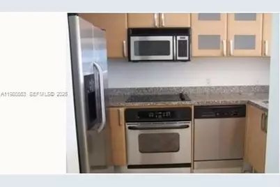 2101 Brickell Ave #1911, Miami, FL 33129 - Photo 11