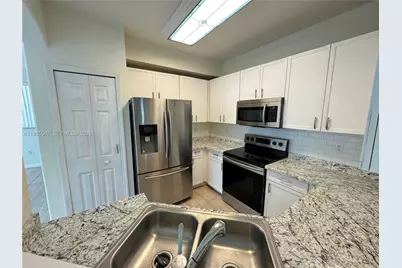 24304 SW 109th Ave, Homestead, FL 33032 - Photo 3