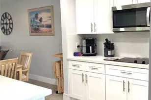 8900 Washington Blvd, Pembroke Pines, FL 33025 - Photo 5