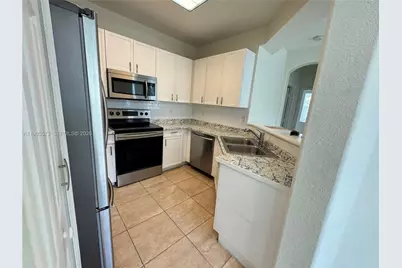 24304 SW 109th Ave #24304, Homestead, FL 33032 - Photo 3