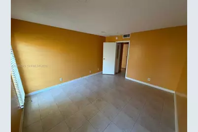 4848 NW 24th Ct #232, Lauderdale Lakes, FL 33313 - Photo 5