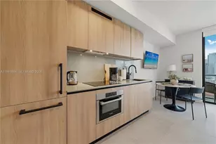 121 NE 5th, Miami, FL 33132 - Photo 7