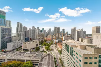 121 NE 5th #2604, Miami, FL 33132 - Photo 25