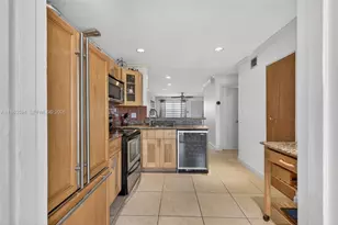 3777 NW 78th Ave, Davie, FL 33024 - Photo 15