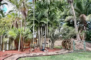 2102 NW 193rd Ave, Pembroke Pines, FL 33029 - Photo 31