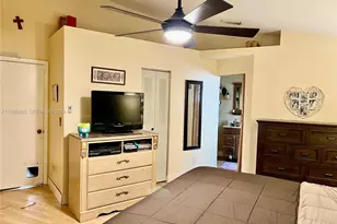 2102 NW 193rd Ave, Pembroke Pines, FL 33029 - Photo 33