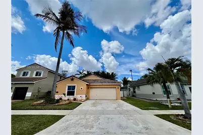 2102 NW 193rd Ave, Pembroke Pines, FL 33029 - Photo 3