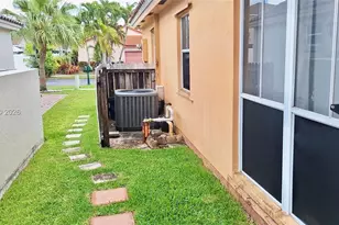 2102 NW 193rd Ave, Pembroke Pines, FL 33029 - Photo 35