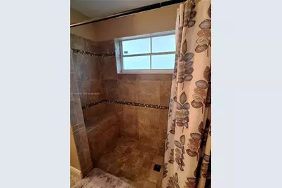 2102 NW 193rd Ave, Pembroke Pines, FL 33029 - Photo 19