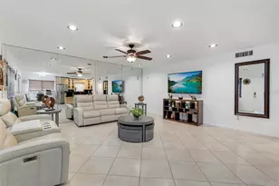 11685 Canal Dr, North Miami, FL 33181 - Photo 9