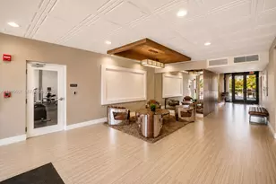 3675 N Country Club Dr, Aventura, FL 33180 - Photo 17