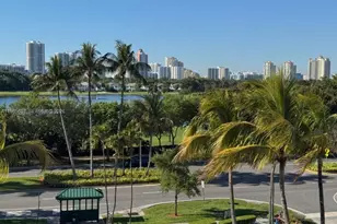 3675 N Country Club Dr, Aventura, FL 33180 - Photo 15