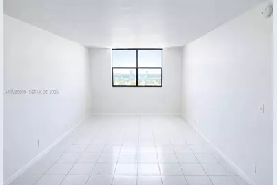 290 W 174th St #2105, Sunny Isles Beach, FL 33160 - Photo 11
