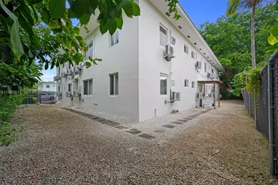 520 NE 82nd Ter #10, Miami, FL 33138 - Photo 17