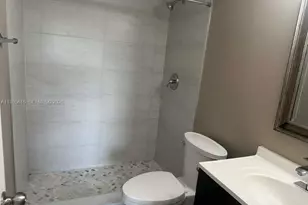 8185 NW 7th St, Miami, FL 33126 - Photo 21