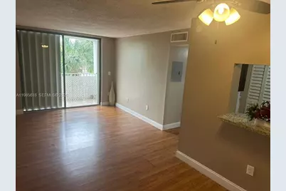 8185 NW 7th St #319, Miami, FL 33126 - Photo 15