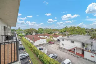 5731 NW 37th St, Virginia Gardens, FL 33166 - Photo 27