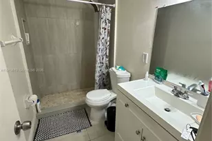 8657 SW 5th St, Pembroke Pines, FL 33025 - Photo 11