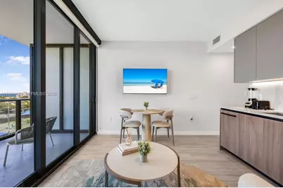 580 72nd St #613, Miami Beach, FL 33141 - Photo 3