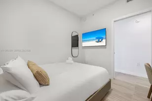 580 72nd St, Miami Beach, FL 33141 - Photo 17