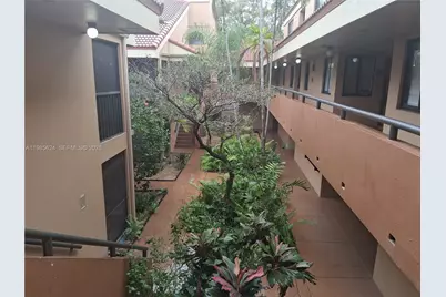 15495 N Miami Lakeway N #207, Miami Lakes, FL 33014 - Photo 7