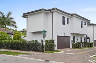 8281 NW 48th Terrace, Doral, FL 33166 - Photo 7