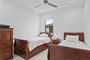 8281 NW 48th Terrace, Doral, FL 33166 - Photo 35