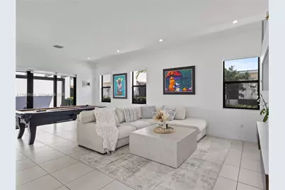 8281 NW 48th Ter, Doral, FL 33166 - Photo 13