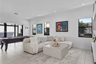 8281 NW 48th Terrace, Doral, FL 33166 - Photo 13