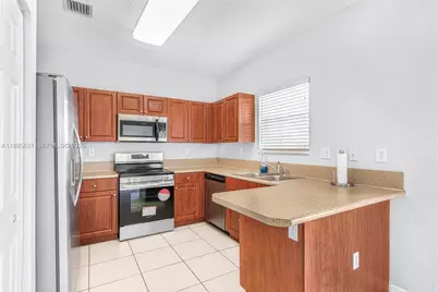 22424 SW 89th Path, Cutler Bay, FL 33190 - Photo 11