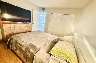 17530 NW 68th Ave, Hialeah, FL 33015 - Photo 19