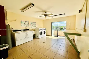 17530 NW 68th Ave, Hialeah, FL 33015 - Photo 23