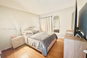 17530 NW 68th Ave, Hialeah, FL 33015 - Photo 17