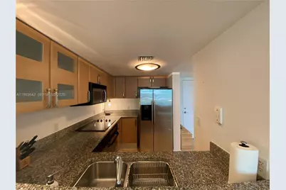 2101 Brickell Ave #2210, Miami, FL 33129 - Photo 3