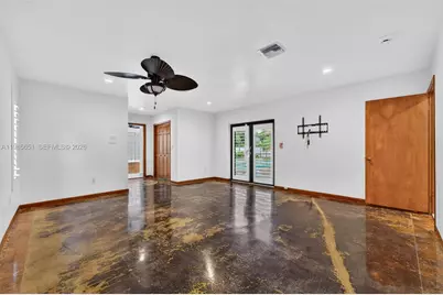 8263 SW 160th St, Palmetto Bay, FL 33157 - Photo 25